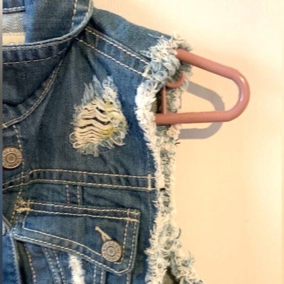 Rock & Roll Cowgirl Womens Denim Vest S Distressed Sleeveless Western Style With - Picture 7 of 11